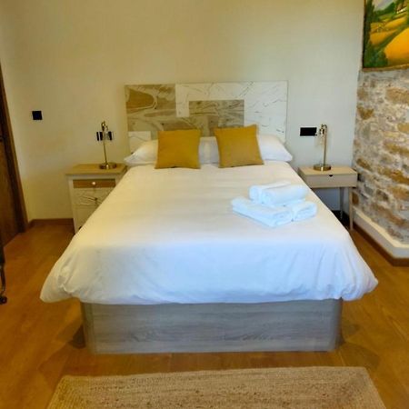 Serantes  Casa Bagaro Bed & Breakfast エクステリア 写真